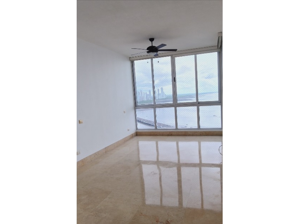 Coco del Mar, Ocean Sky v/mar 2 rec a solo $379,900