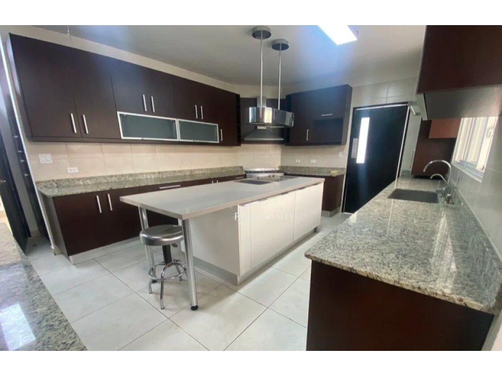 Costa del Este casa amplia 500m2 terreno a solo $4350 — foto 6