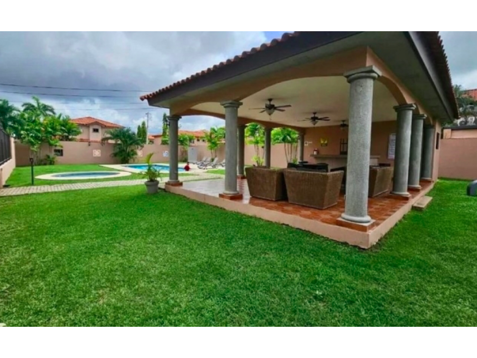 Versalles 1 casa de 230m2 de 3 recamaras jardina a solo $1898 — foto 4