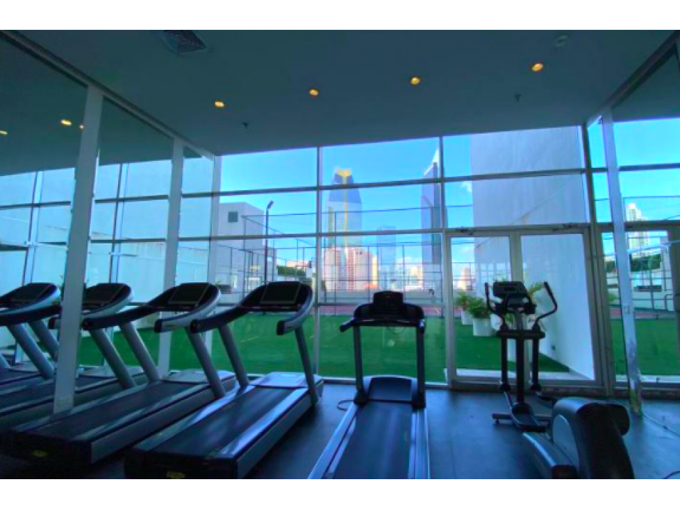 Ave. Balboa PH Waters v/mar piso alto 125m2 a solo $280K — foto 4
