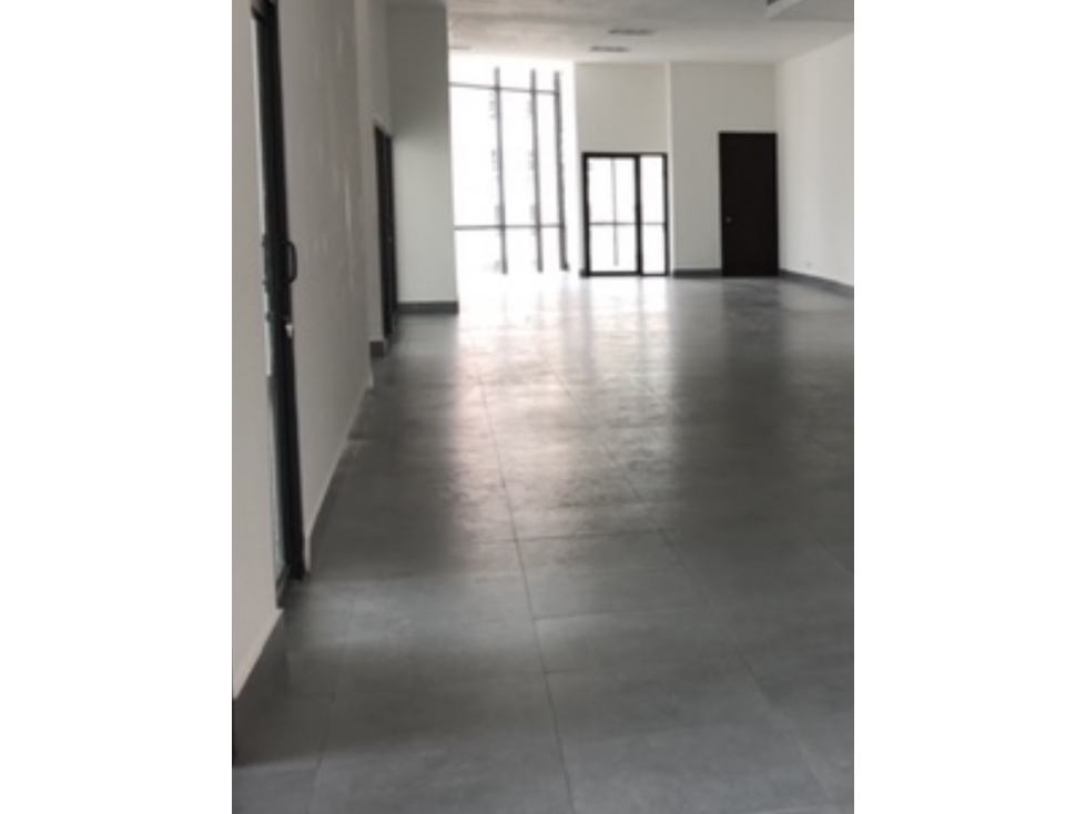 Oficina 290m2 acabados lista para ocupar a solo $2999 — foto 4