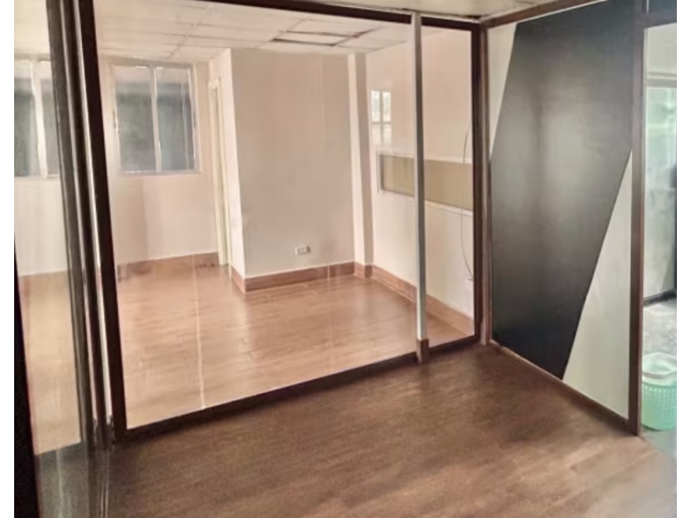 San Francisco, local 60m2 a solo $1099