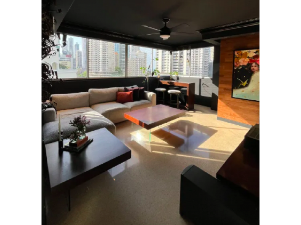 Marbella, 202m2 renovado a solo $310k