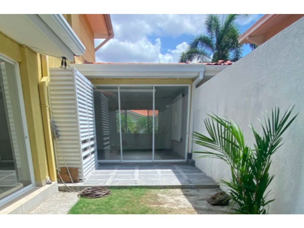 Costa del Este casa amplia 500m2 terreno a solo $4350 — foto 4