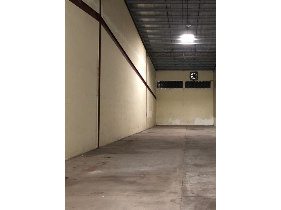El Crisol Bodega, complejo privado, 350m2 a solo $2,500
