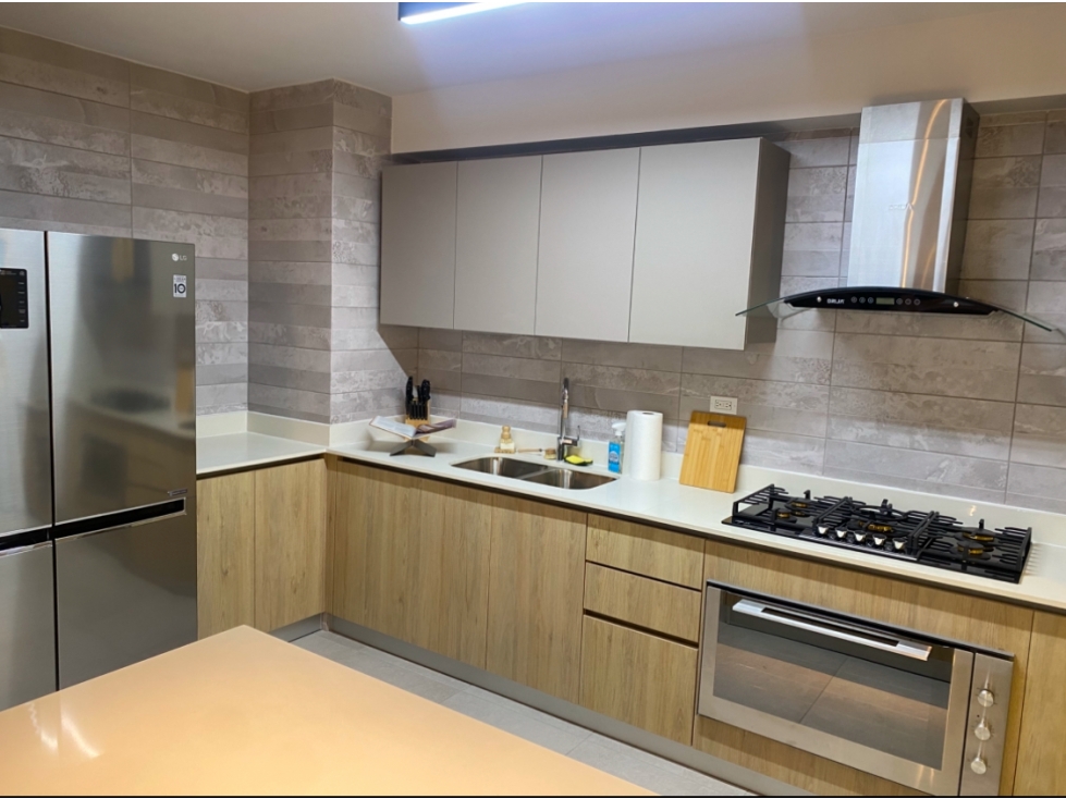 Country Club Torre 700 3r amoblado lujo a solo $1450 — foto 4