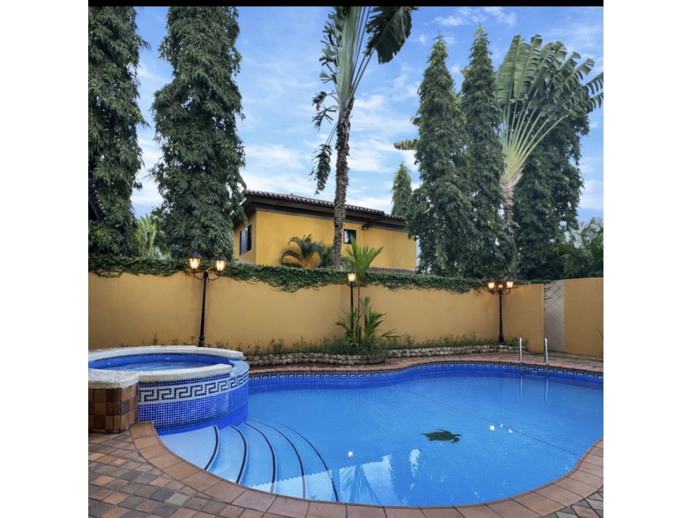 Costa del Este, 460m2 4rec, piscina a solo $1.2M — foto 3