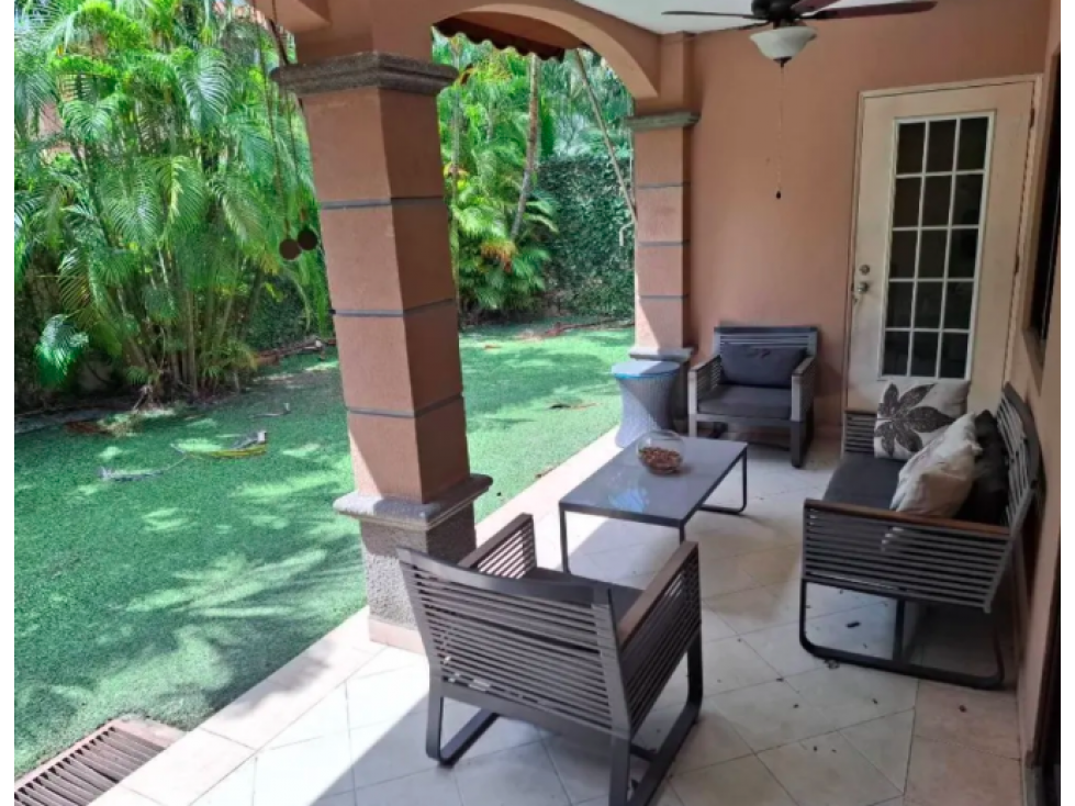 Versalles 1 casa de 230m2 de 3 recamaras jardina a solo $1898 — foto 5