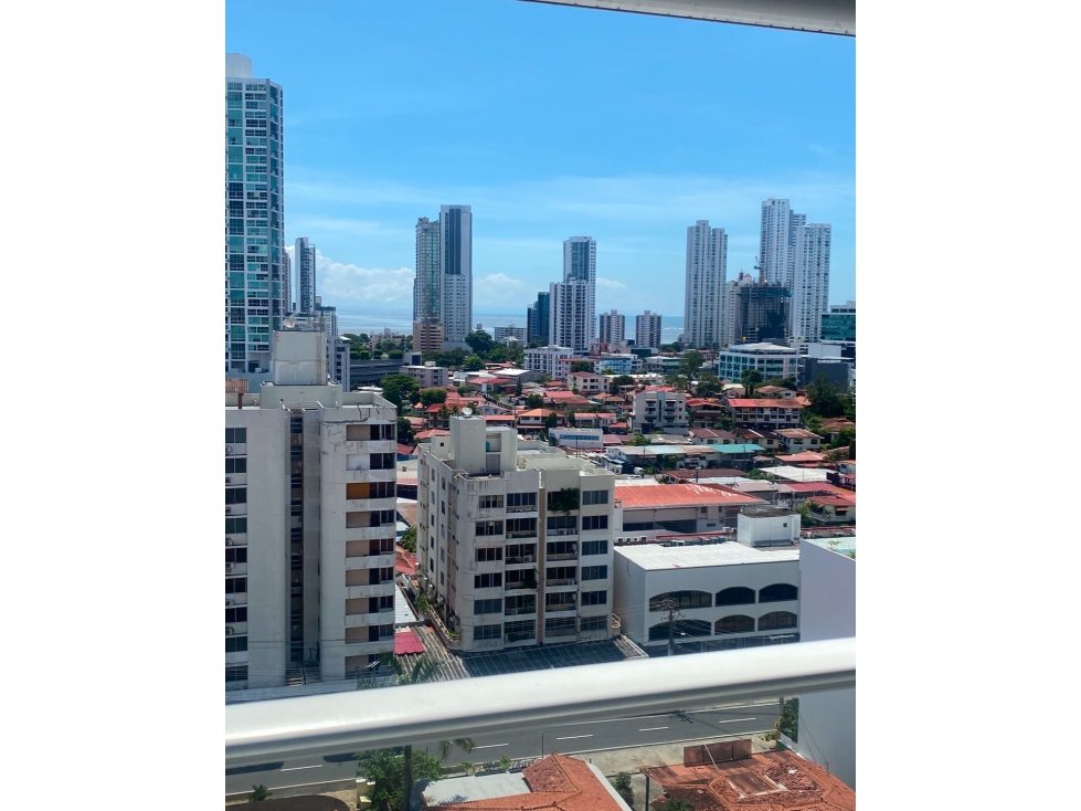 Pasos Parque Omar, 140m2 2 rec a solo $330k — foto 2