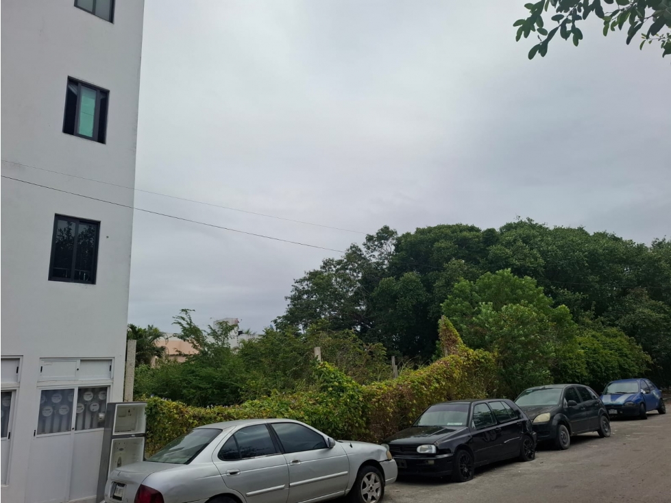 Terreno en venta en Playa del Carmen (Col. El Pedregal) - 2