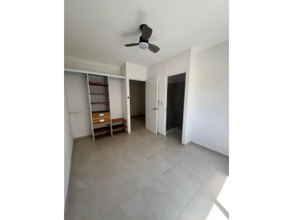 Venta, casa en Residencial Almazara — foto 6