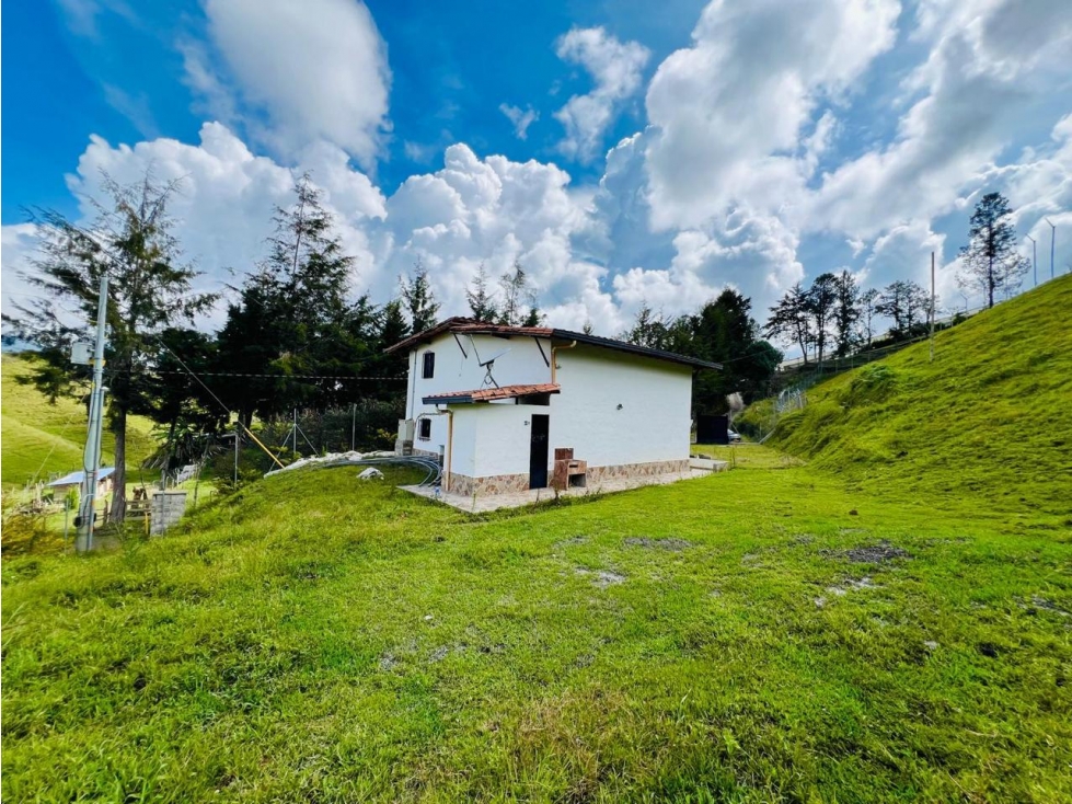 Venta Lote con Casa Campestre en Vda. Las Frías San Vicente