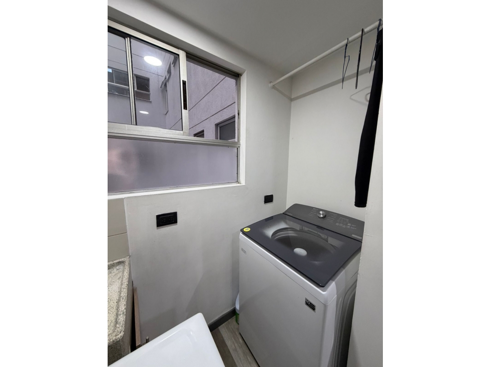 Venta Apartamento Remodelado en las Cumbres, Envigado — foto 6