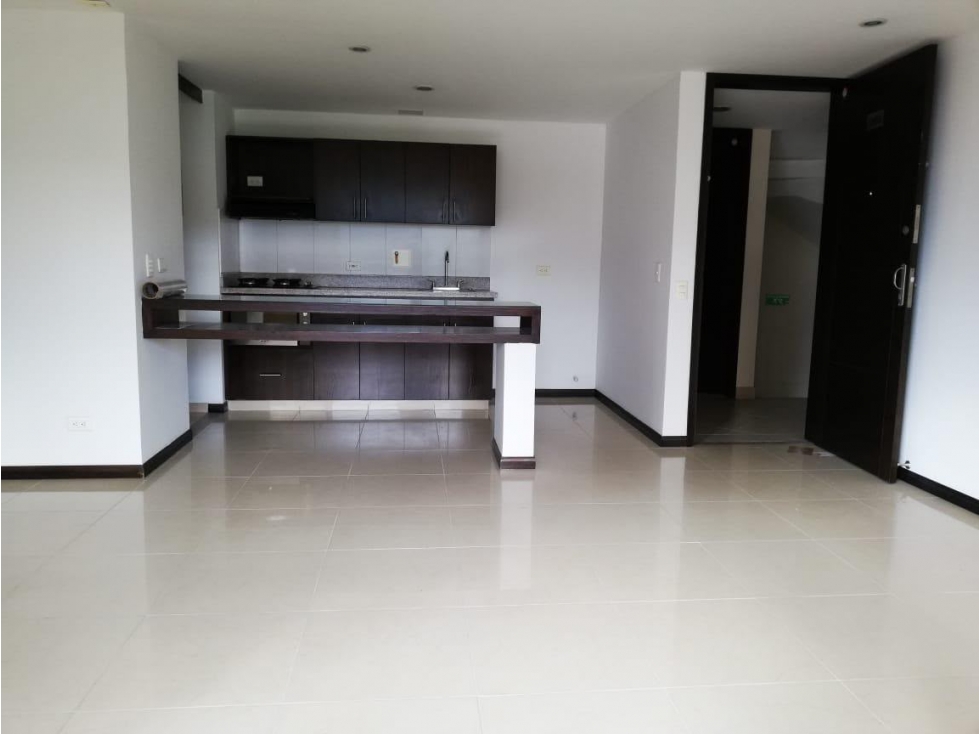 Venta Apartamento en Alto las Flores, Sabaneta - Antioquía — foto 2