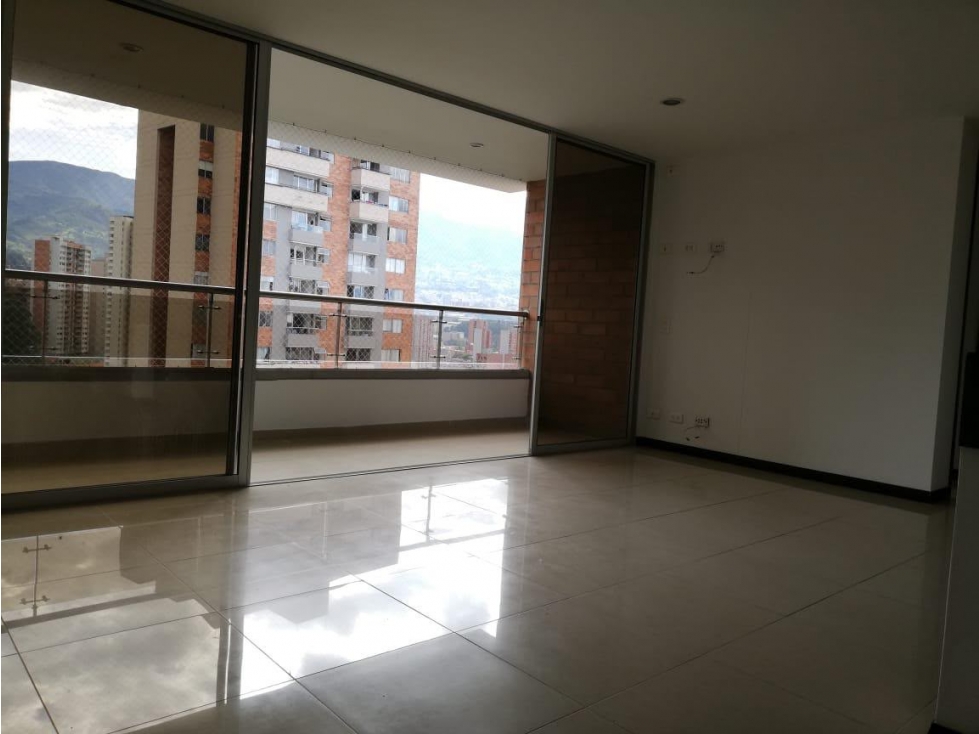 Venta Apartamento en Alto las Flores, Sabaneta - Antioquía