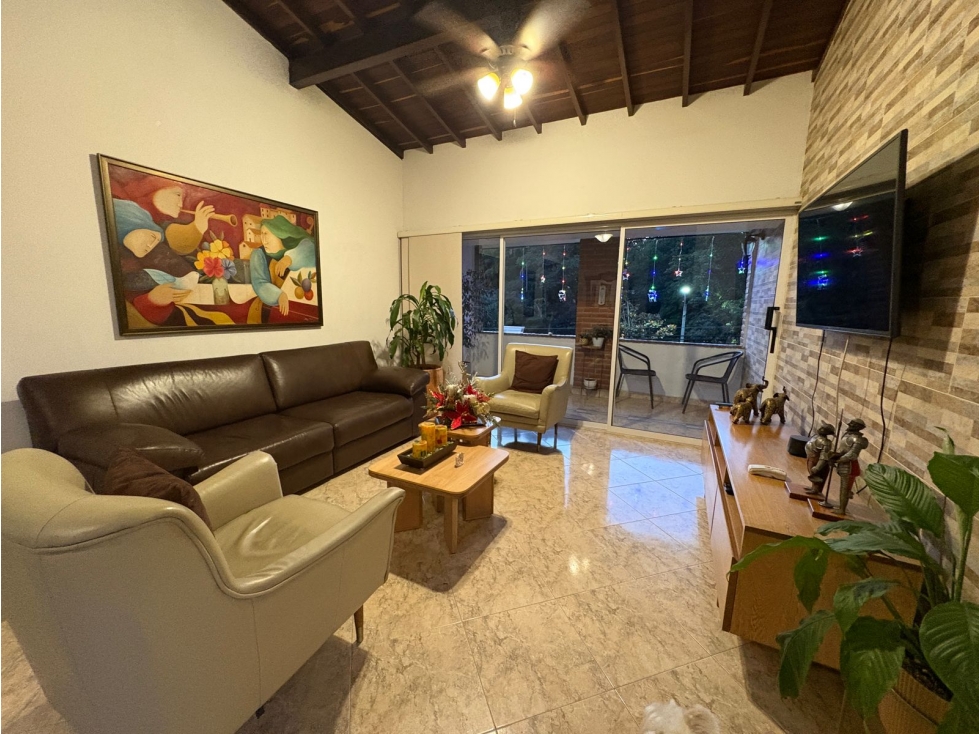 Venta Apartamento 4to Piso en el Parque de Belén
