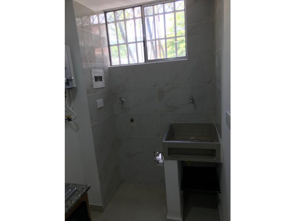 Venta Apartamento 1er Piso Unidad Cerrada en Envigado, Antioquía — foto 5