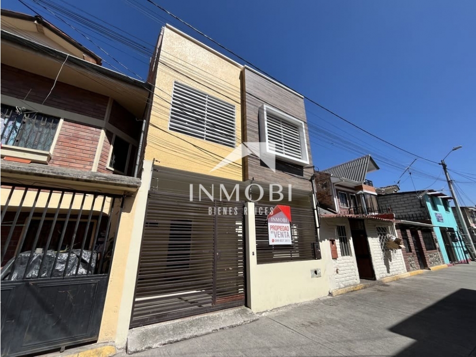 #135 Casa En Venta, Sector Av. 12 de Octubre