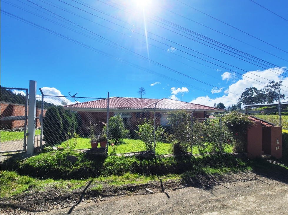 #165 Casa Con Amplio Terreno En Castilla Cruz — foto 4