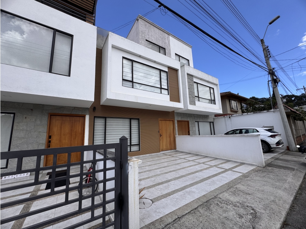 #187 Cómoda Casa En Venta, Sector Cdla. Ingenieros Civiles — foto 3