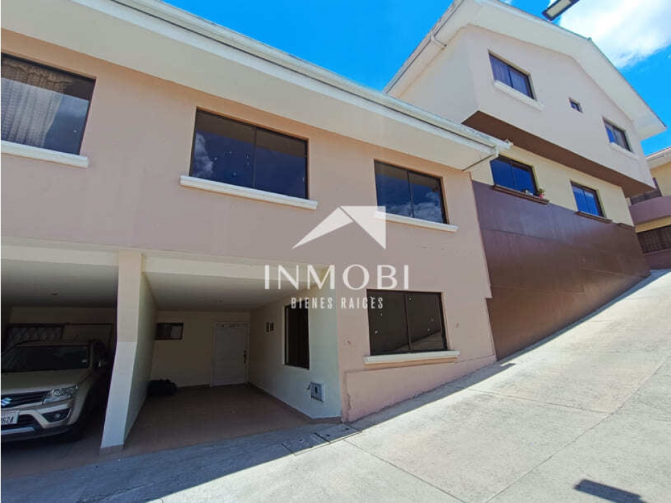 #118 Casa 5 Habitaciones, Cerca de las Av. de las Américas