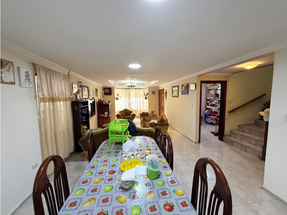 #160 Casa Con Espacio Verde, En Baños — foto 6
