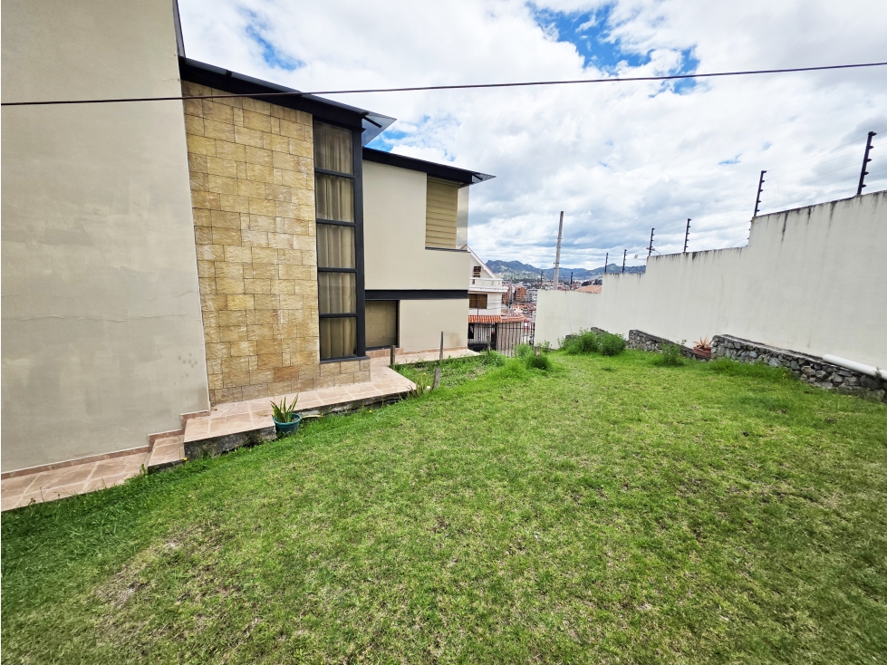 #195 Casa Con Amplio Espacio Verde, En Pencas — foto 5