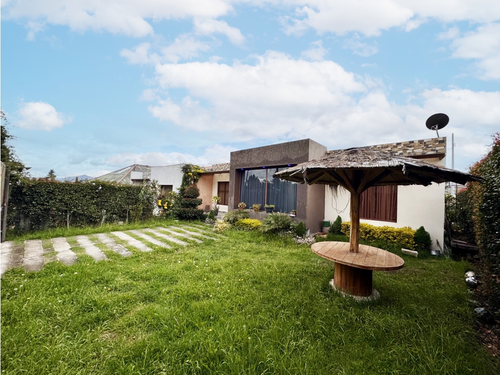 #139 Casa Con Espacio Verde, En Ricaurte — foto 4