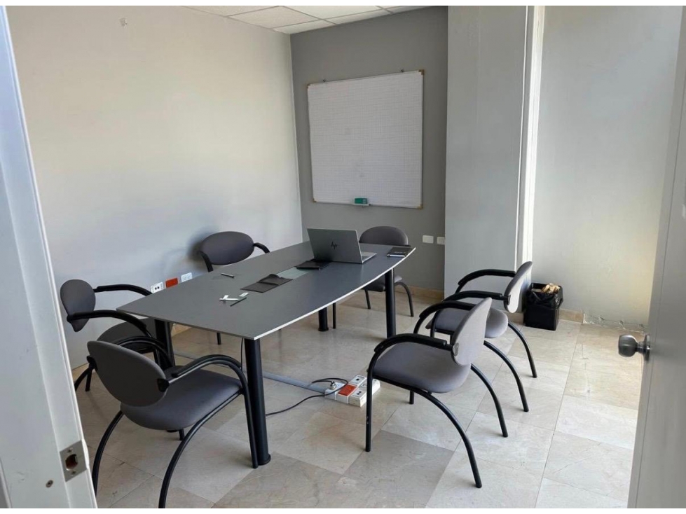 #7 En Renta Amplio Local Comercial, Remigio Crespo - 5