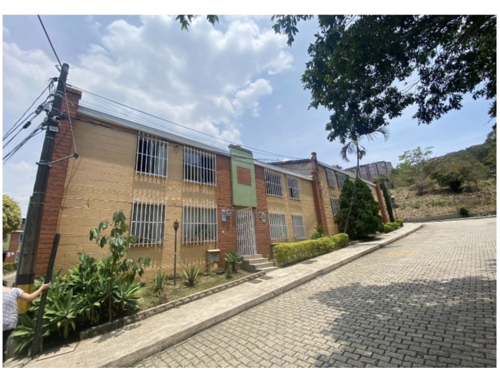 CASA EN VENTA ROBLEDO PALENQUE