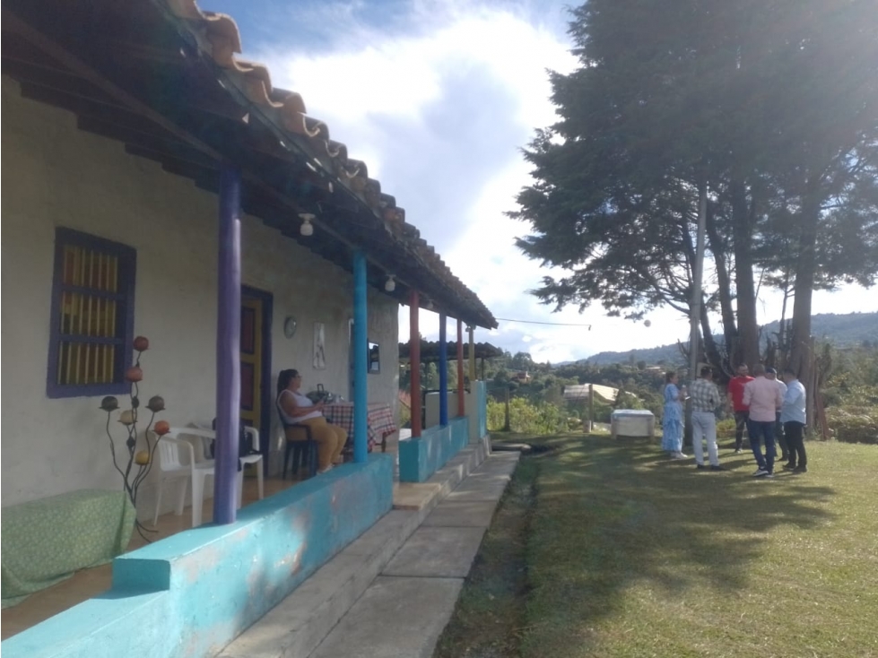 FINCA GUARNE A 13 MINUTOS DEL AEROPUERTO 128.768 M2 — foto 2
