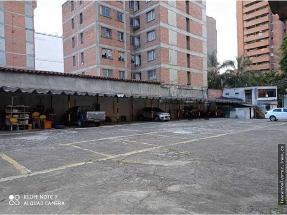 LOTE PARQUEADERO COMERCIAL EN VENTA EN MEDELLÍN EN ZONA COMERCIAL — foto 4