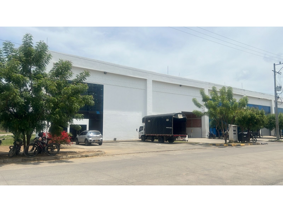 BODEGA EN ARRIENDO CENTRO EMPRESARIAL - 980m2 - 2