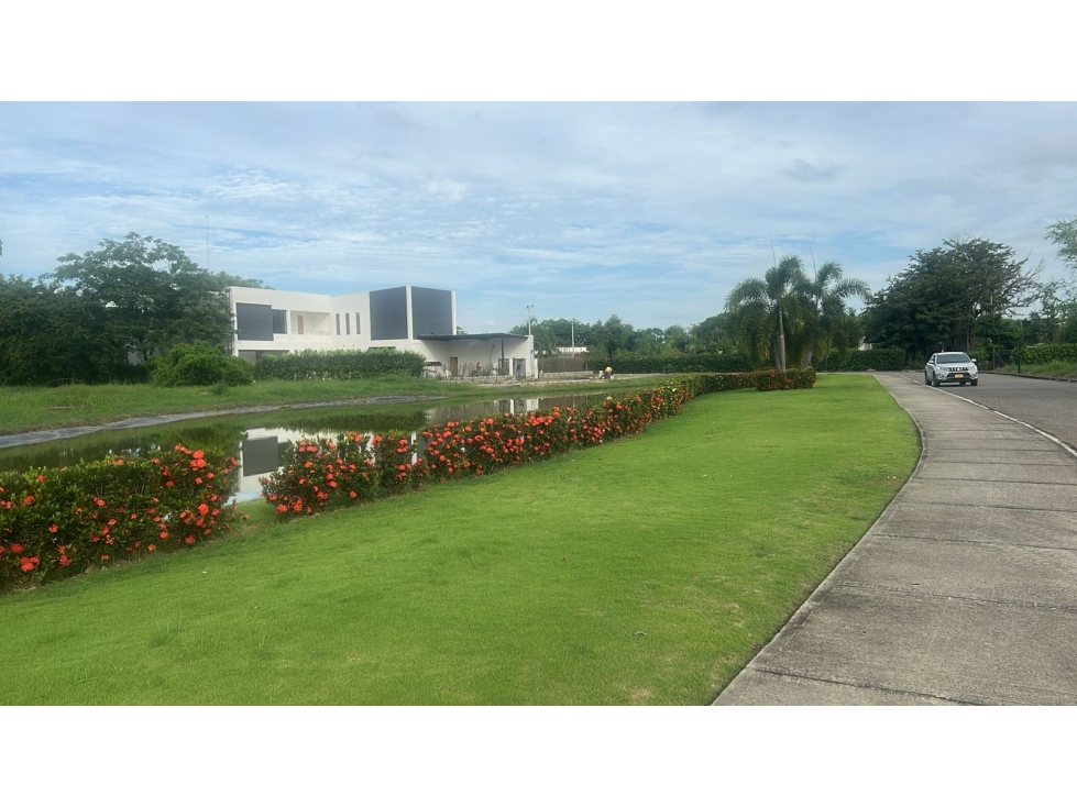 LOTE CONJUNTO CAMPESTRE BALMORAL (MONTERIA)