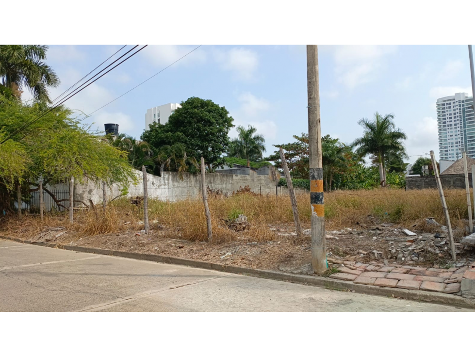 LOTE EN VENTA BARRIO RECREO MONTERIA