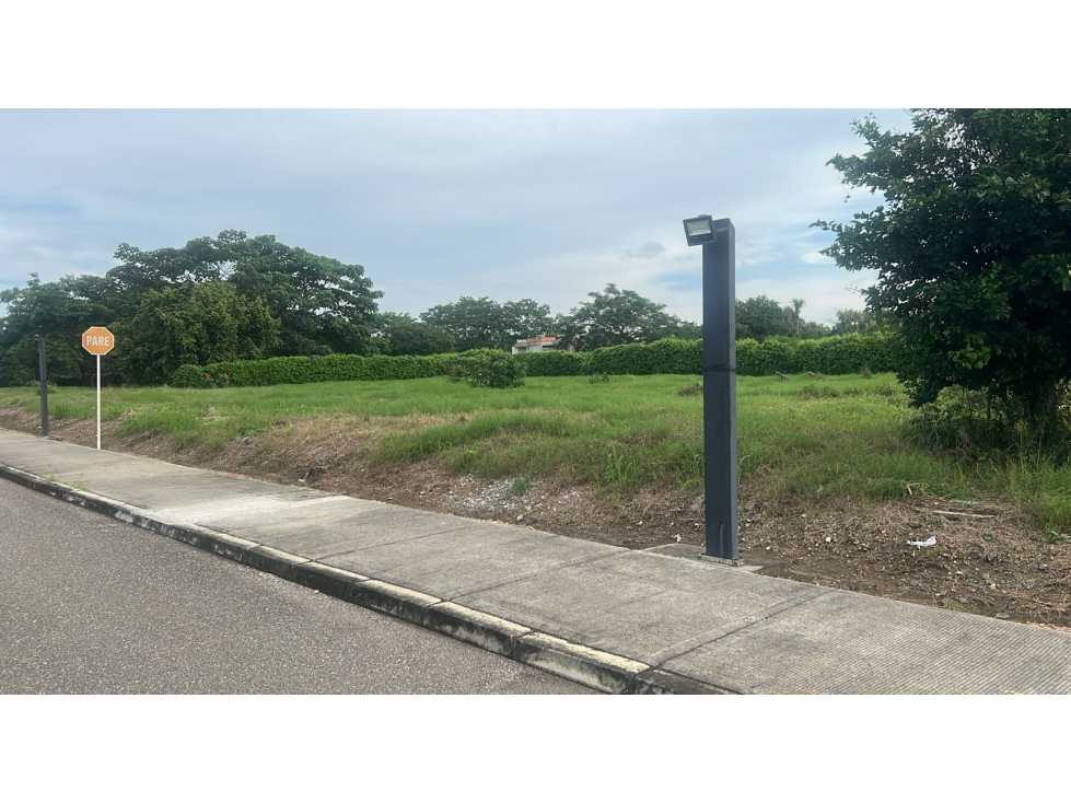 LOTE EN VENTA EN CONJUNTO CAMPESTRE EN MONTERIA