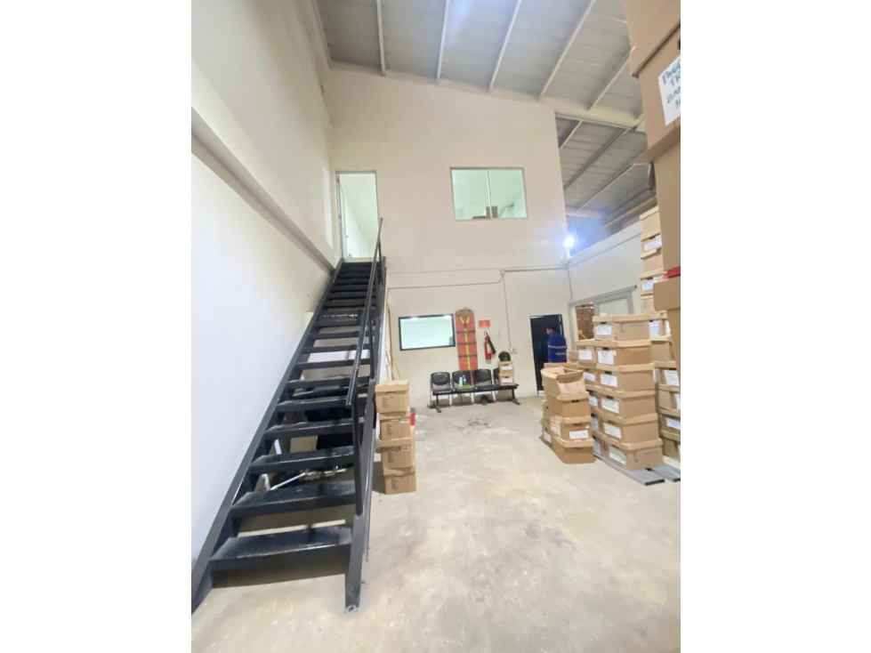 BODEGA EN VENTA RENTANDO - 3