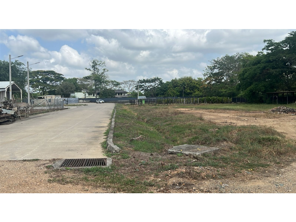 PREDIO CON ACTIVIDAD INDUSTRIAL EN VENTA — foto 5