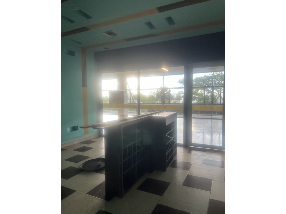 LOCAL COMERCIAL EN VENTA PLACE MALL- LOS ALCAZARES MONTERIA. - 4