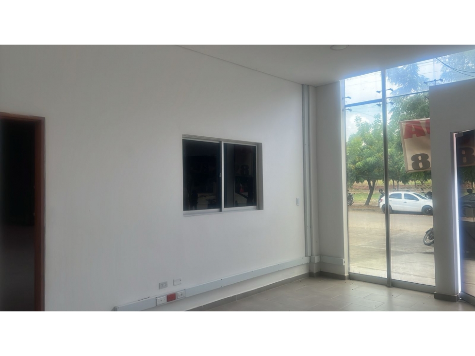 BODEGA EN ARRIENDO CENTRO EMPRESARIAL - 1280m2 - 2