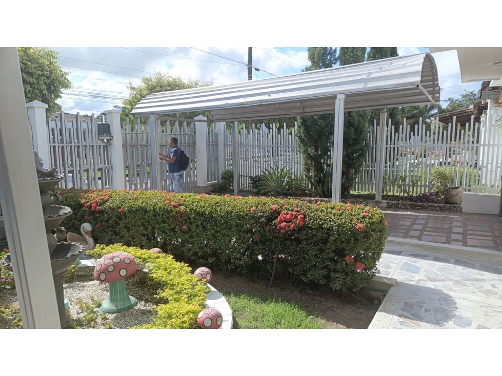 CASA EN COSTA DE ORO UN PISO VENTA MONTERIA