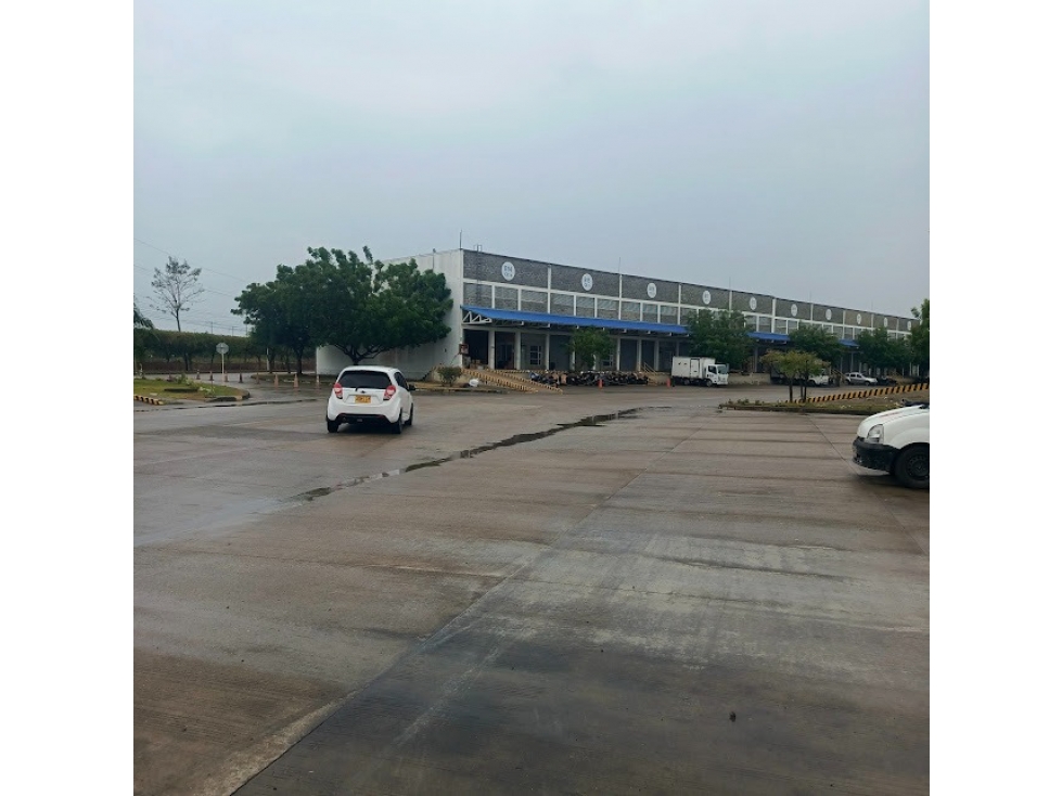 LOTE EN BODEGAS - CENTRO EMPRESARIAL SAN JERONIMO MONTERIA
