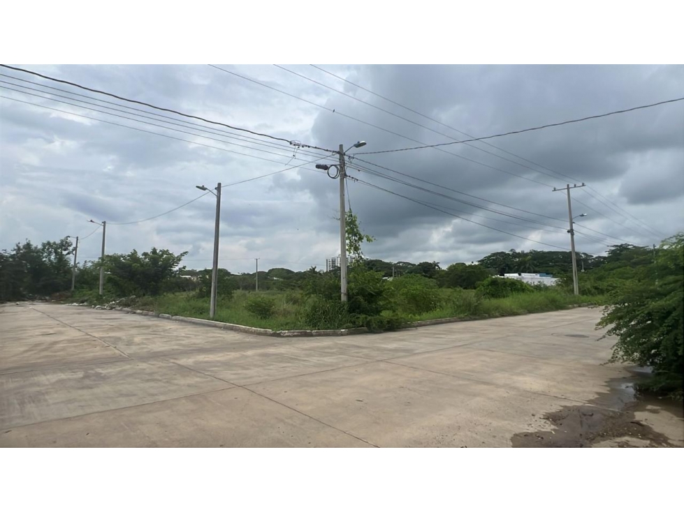 LOTE ESQUINERO EN VENTA ZONA NORTE DE MONTERÍA — foto 2