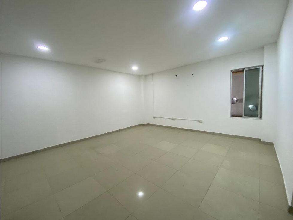 BODEGA EN VENTA RENTANDO - 3