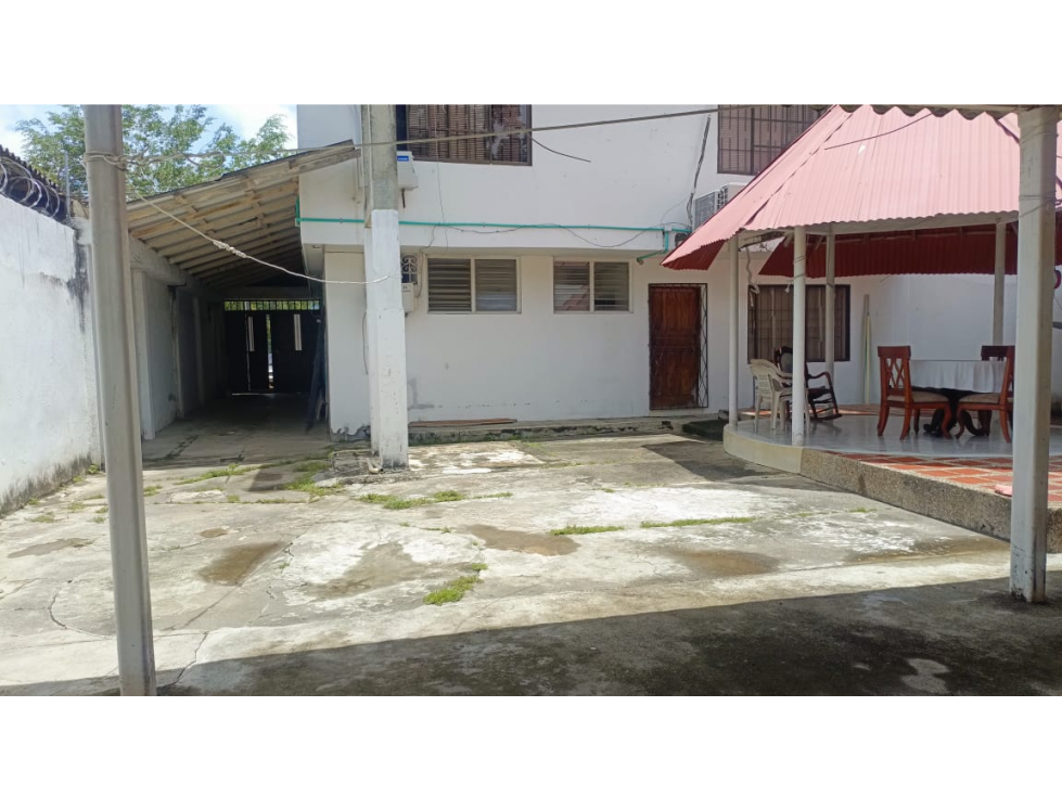 CASA -LOCAL- BODEGA EN ARRIENDO LAURELES — foto 4