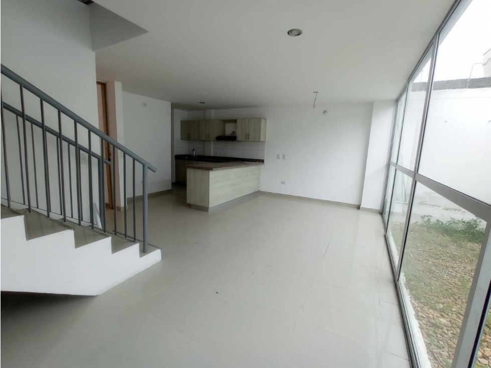 CASA EN VENTA UNIDAD CERRADA MARGEN IZQUIERDA DE MONTERIA. — foto 2