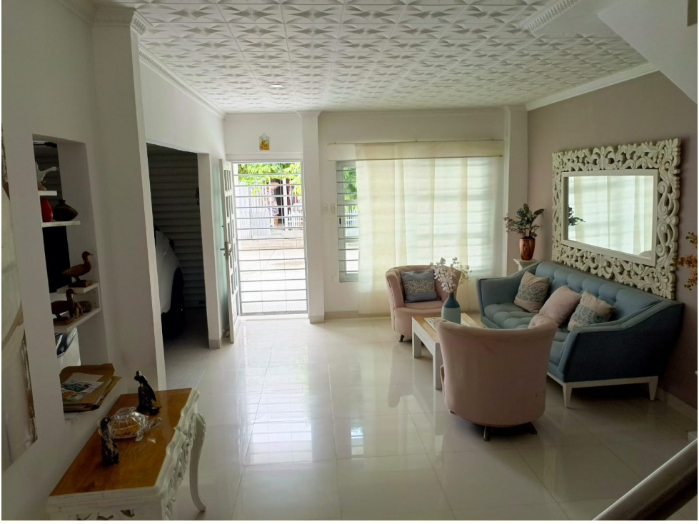 CASA Y LOCALES EN VENTA Y ARRIENDO — foto 4
