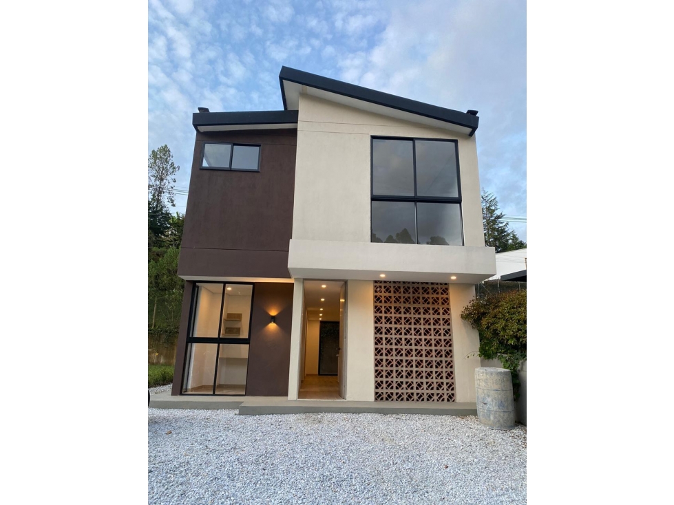CASA EN VENTA EN UNIDAD CERRADA EN RIONEGRO — foto 3