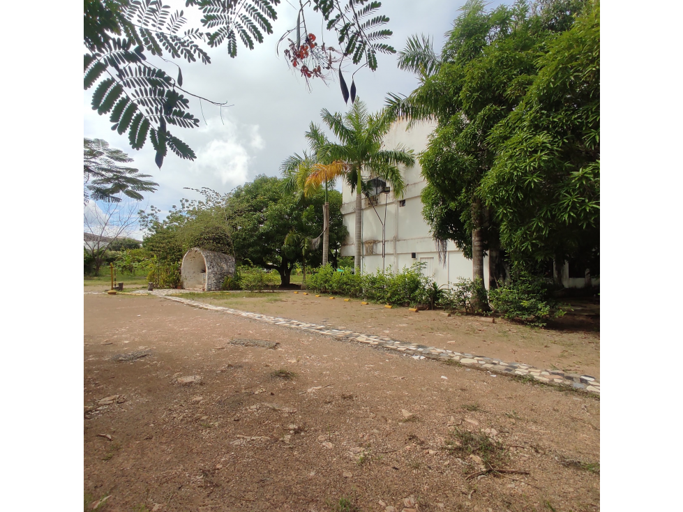 EDIFICIO EN ARRIENDO JUAN XXIII MARGEN IZQUIERDA - MONTERIA - 2