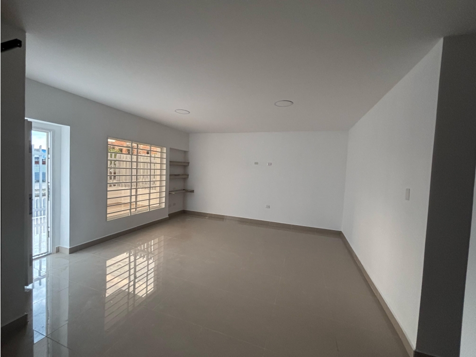 CASA EN VENTA URB. VILLA NOVA
